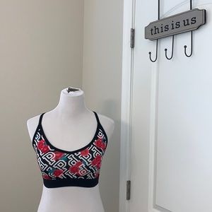 PINK VICTORIA’S SECRET ULTIMATE BRAND NEW SIZE SMALL PADDED SPORTS TOP